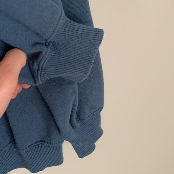 Vintage Walt Disney World Blue Pooh Sweatshirt very good condition - Picture 4 of 6